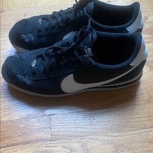 Nike Men's Black and White Classic Sneakers Nike Cortez size 13